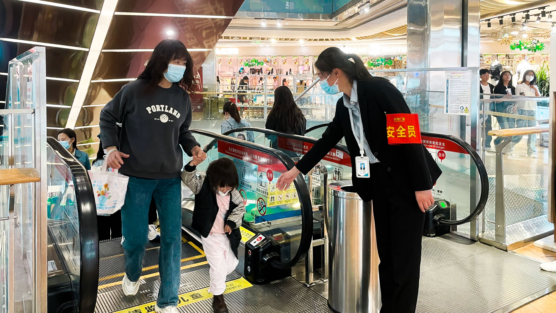 百貨公司：致敬勞動者，平凡亦有光！圖三-2.jpg